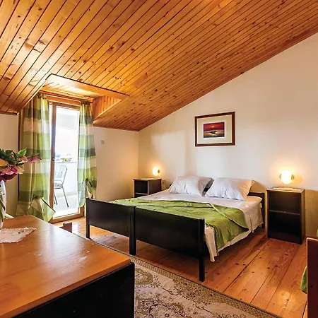 Appartement Cozy In With Wifi Pula